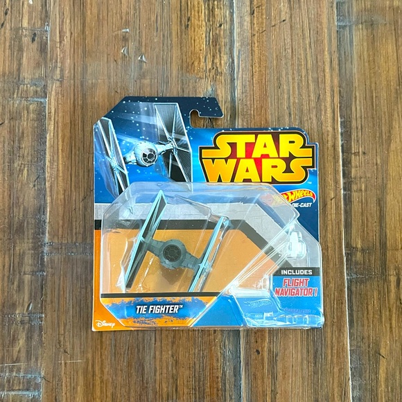 Hot Wheels Star Wars 2014 OG TIE Fighter NOC! w/ Flight Navigator! HTF - Picture 1 of 6